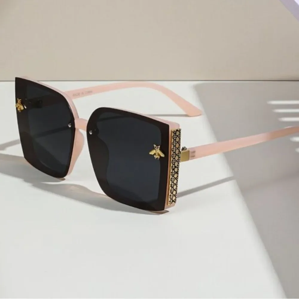 Light Pink or blk Square Fashion Sunglasses with Gold Bee Accent